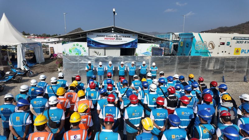 Personel PLN mengikuti pengarahan kesiapan pengamanan kelistrikan MotoGP Mandalika 2026.