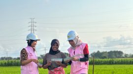 Edukasi keselamatan listrik oleh Srikandi PLN menyasar masyarakat untuk meningkatkan kesadaran menjaga jarak aman dari jaringan transmisi.